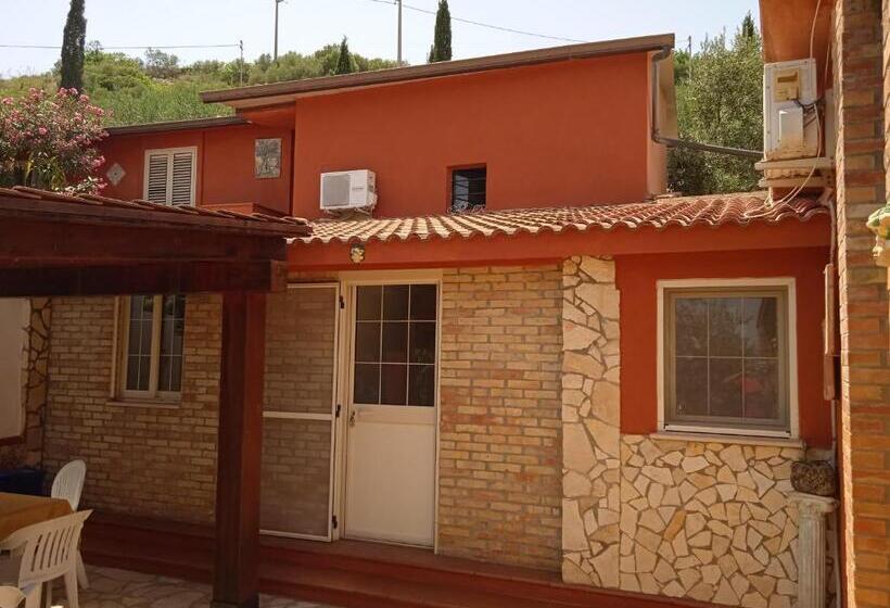 Casa Vacanze Villa Angela Con Piscina House Country Per 8 Persone