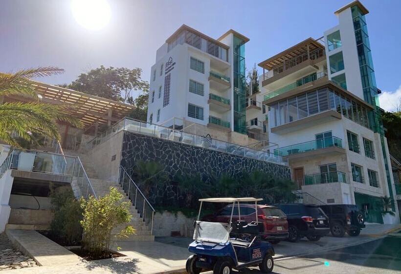 Cofresi Hills Residence