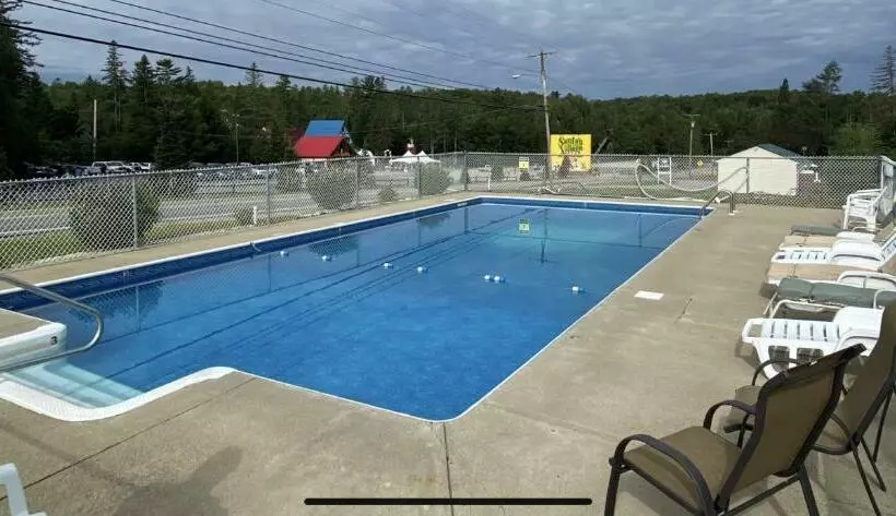 Evergreen Motel