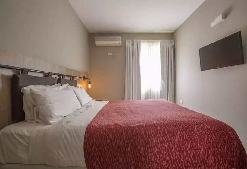 هتل Boutique Apartments Plaza Dorrego
