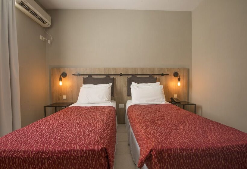 هتل Boutique Apartments Plaza Dorrego