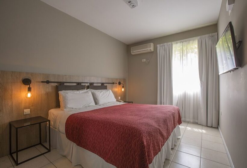 هتل Boutique Apartments Plaza Dorrego