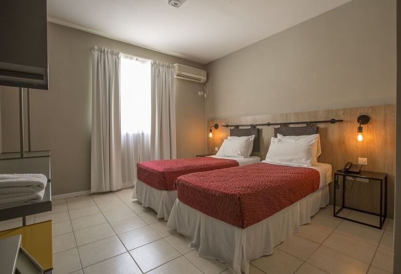 هتل Boutique Apartments Plaza Dorrego