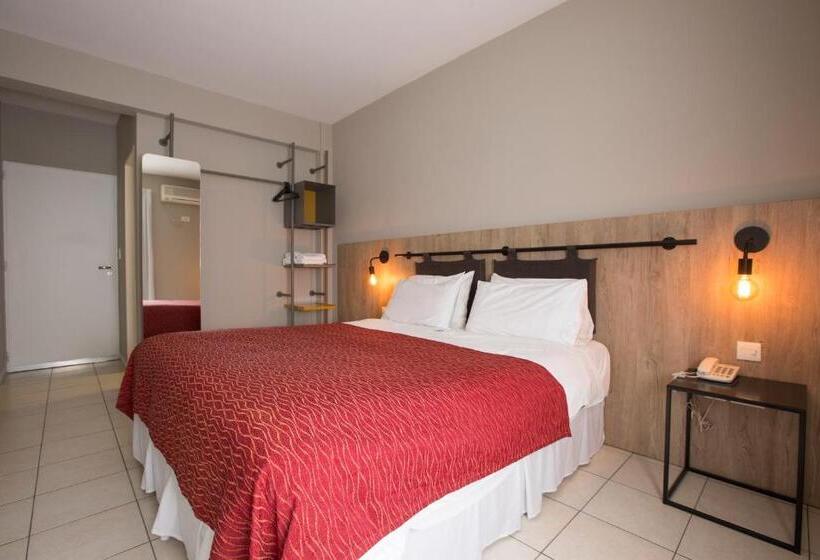 هتل Boutique Apartments Plaza Dorrego