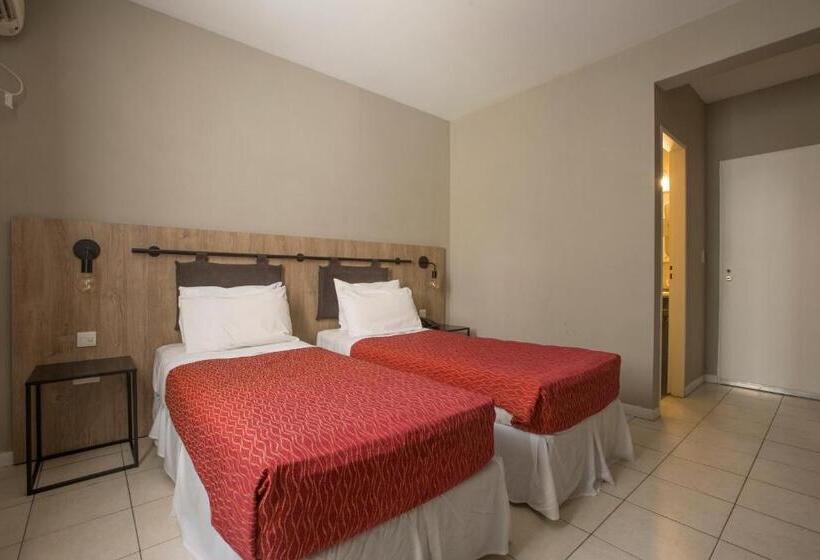 هتل Boutique Apartments Plaza Dorrego