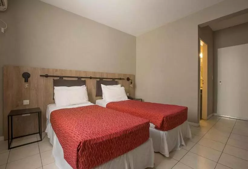 هتل Boutique Apartments Plaza Dorrego