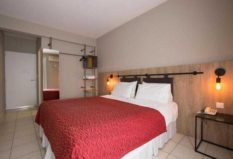 هتل Boutique Apartments Plaza Dorrego