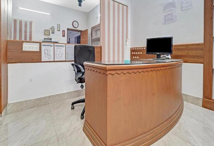 호텔 Collection O Ark Residency