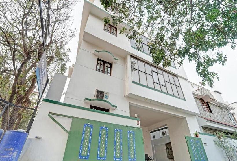 호텔 Collection O Ark Residency