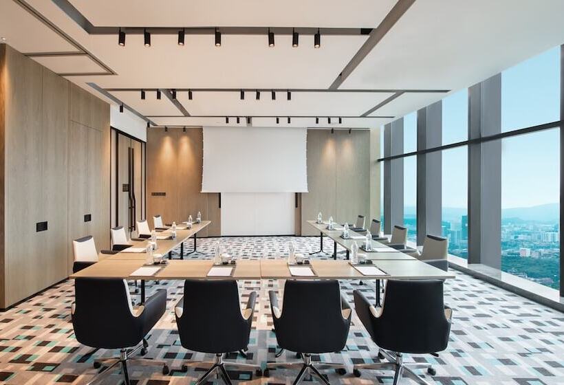 Отель Crowne Plaza Quanzhou Riverview, An Ihg