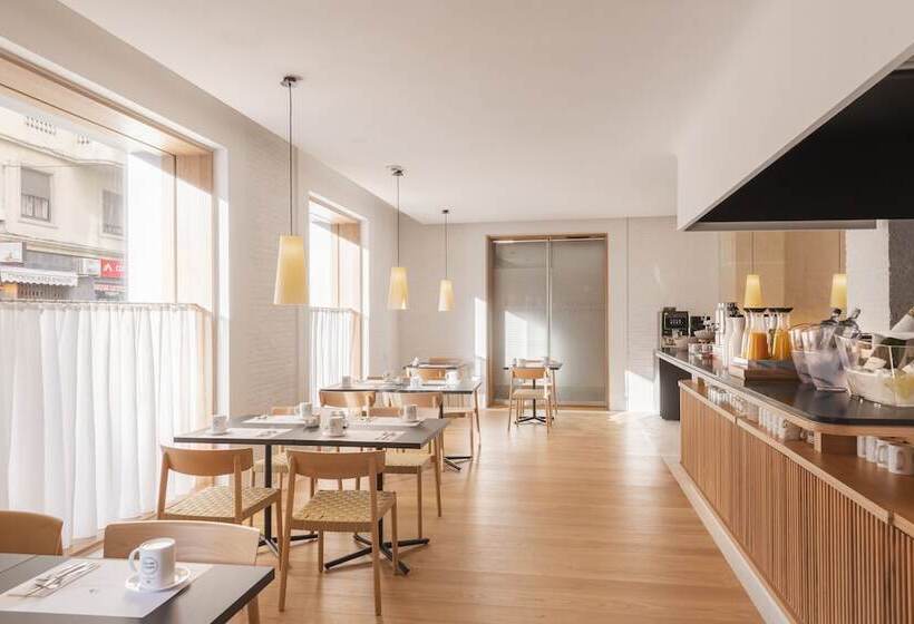 هتل Eurostars Portico Alicante