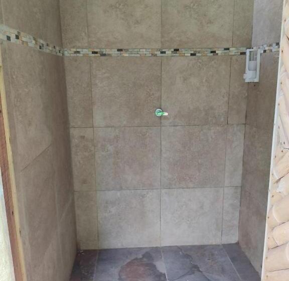 Szálloda Hospedaje Pance Arí Munani Reserva Natural