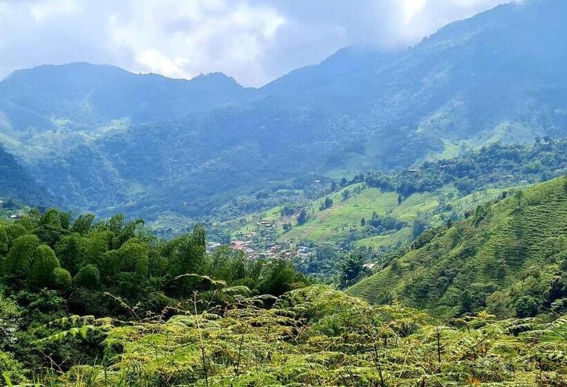 Szálloda Hospedaje Pance Arí Munani Reserva Natural