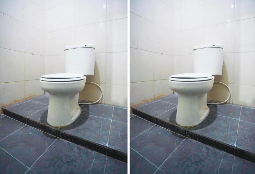 בית מלון כפרי Reddoorz Near Rs Labuang Baji Makassar