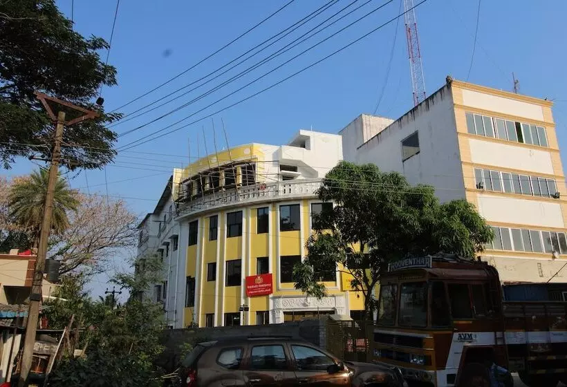 هتل Rajabala Residency