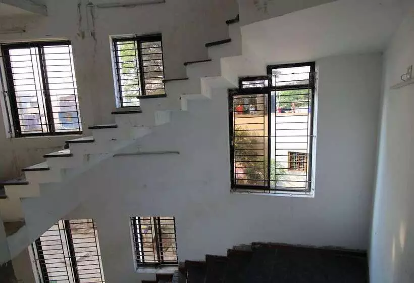 هتل Rajabala Residency