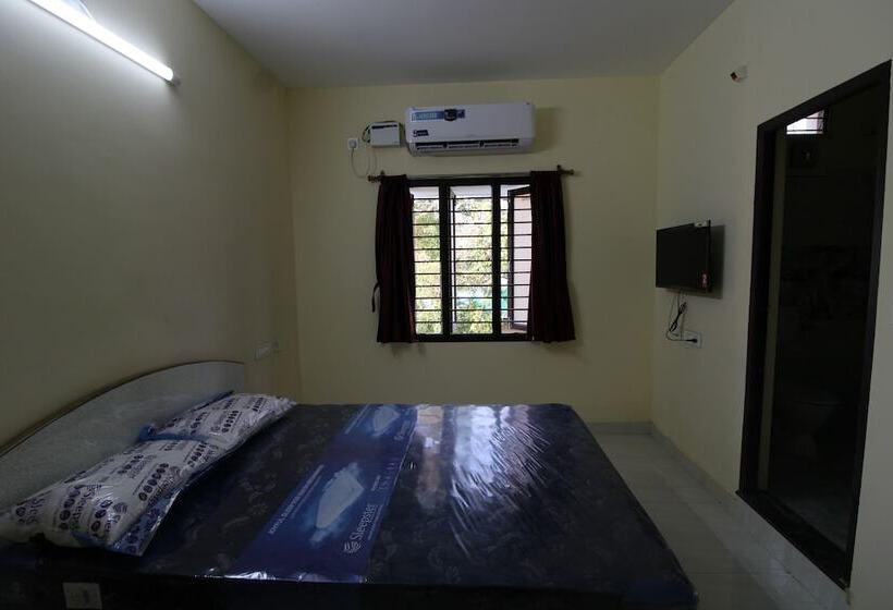 فندق Rajabala Residency