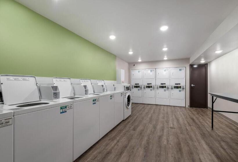 호텔 Woodspring Suites Concord Charlotte Speedway