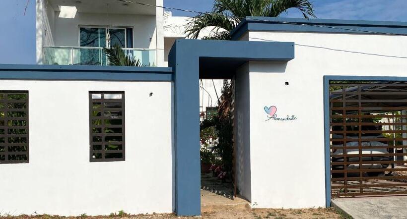 بنسيون Almendrita Habitación I