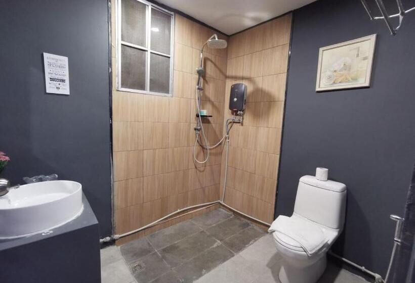 هاستل Ang Lee Holiday Stay