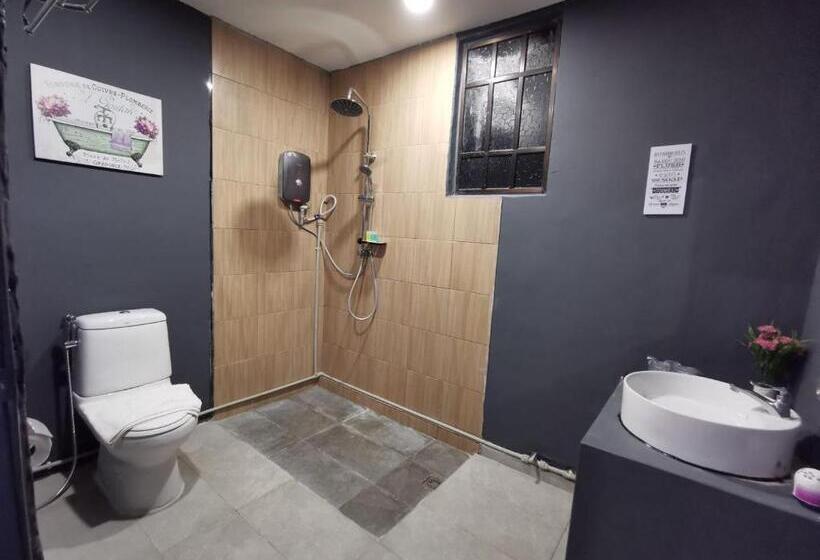 هاستل Ang Lee Holiday Stay