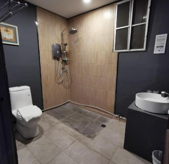 هاستل Ang Lee Holiday Stay