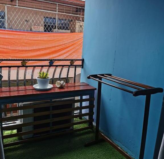 هاستل Ang Lee Holiday Stay