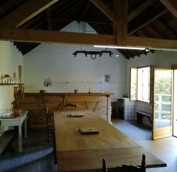 הוסטל Auberge Borda