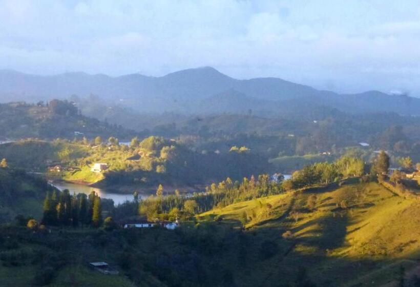 Herberge Finca Y Glamping Grinta