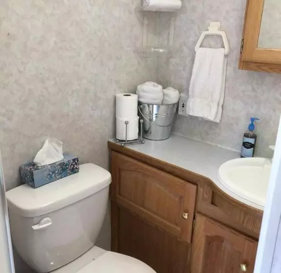 ユースホステル Garden Bay Hideaway   Glamping