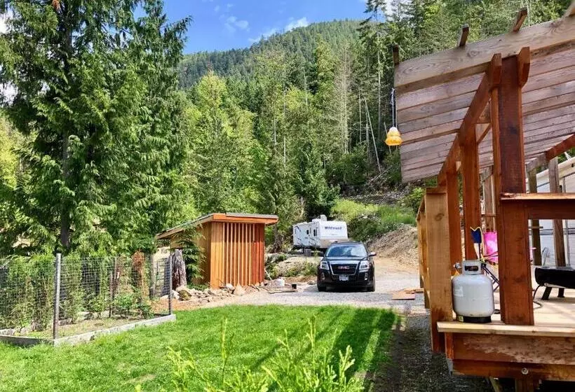 ユースホステル Garden Bay Hideaway   Glamping
