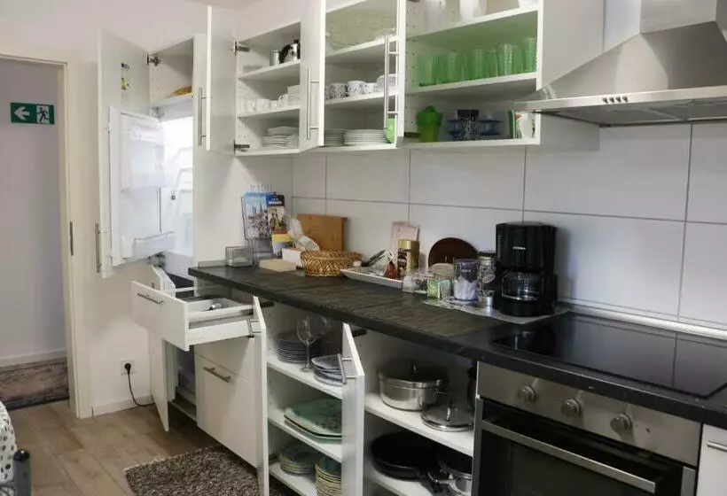 ユースホステル Rooms In Düsseldorf Near The Airport/fair