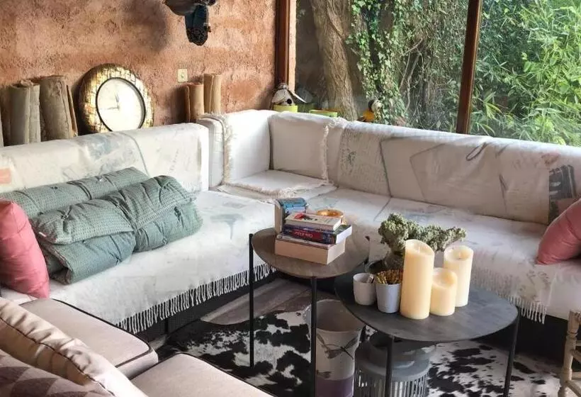 Aamiaismajoitus (B&B) Abeille