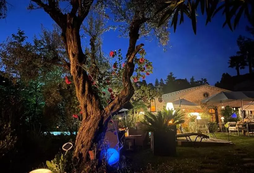 Aamiaismajoitus (B&B) Abeille