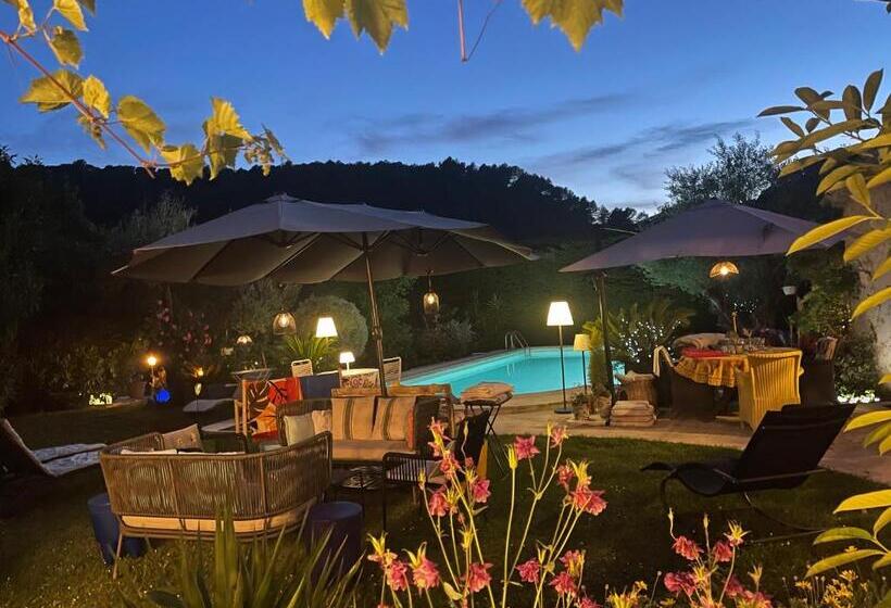 住宿加早餐  Abeille