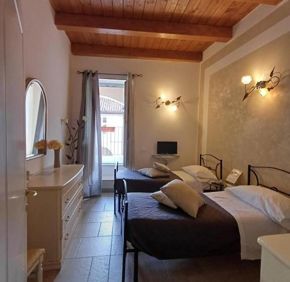 تختخواب و صبحانه Aquila Antica