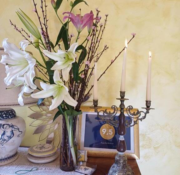 تختخواب و صبحانه Aquila Antica