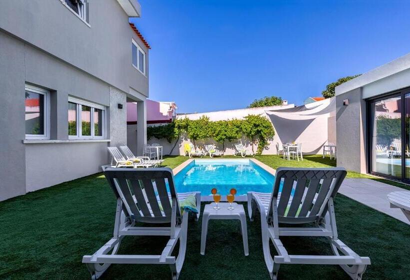 تختخواب و صبحانه Ilheu 25 Peniche House