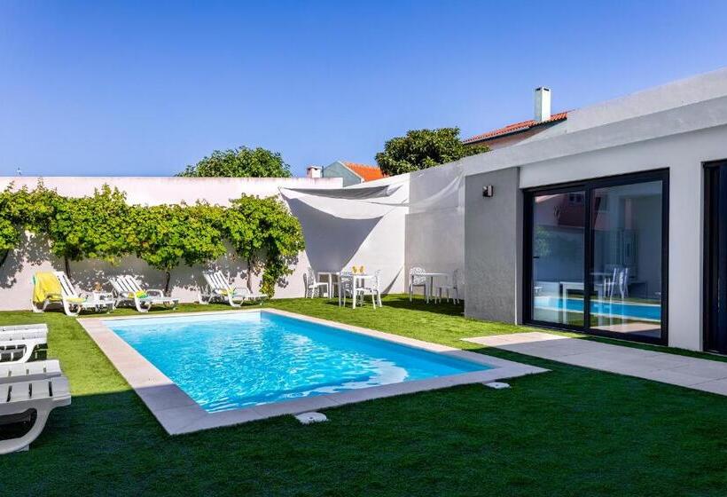 تختخواب و صبحانه Ilheu 25 Peniche House