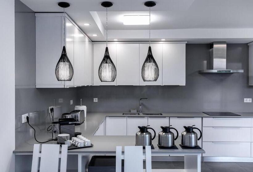 تختخواب و صبحانه Ilheu 25 Peniche House