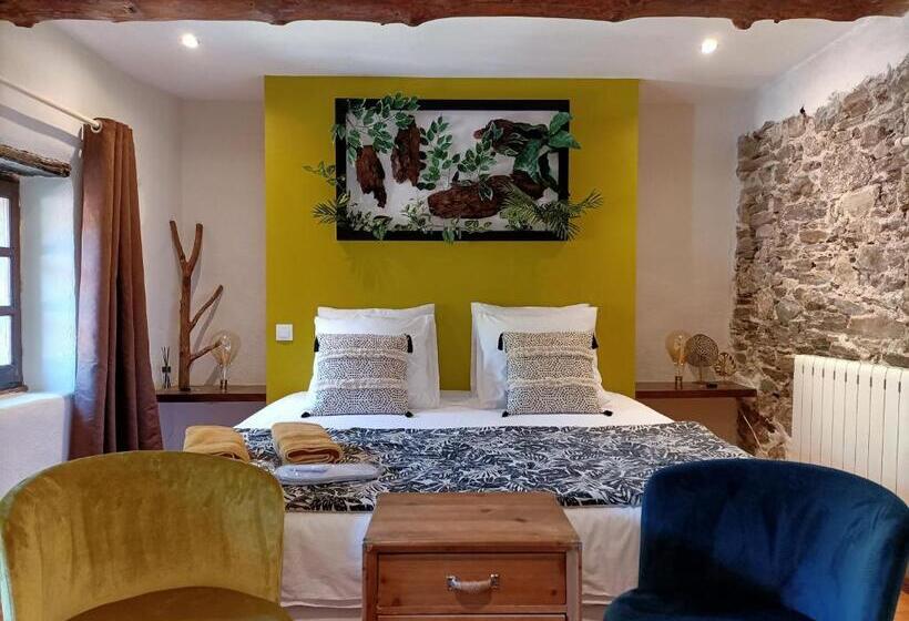 Bed and Breakfast La Magnanerie De Camias