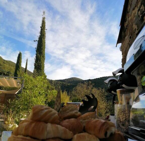 Bed and Breakfast La Magnanerie De Camias