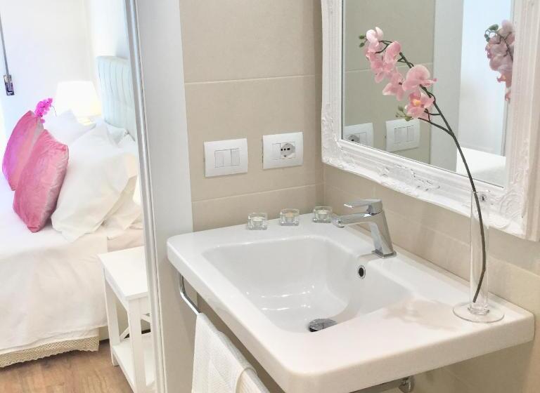 Flowers Sweet Rooms B&b