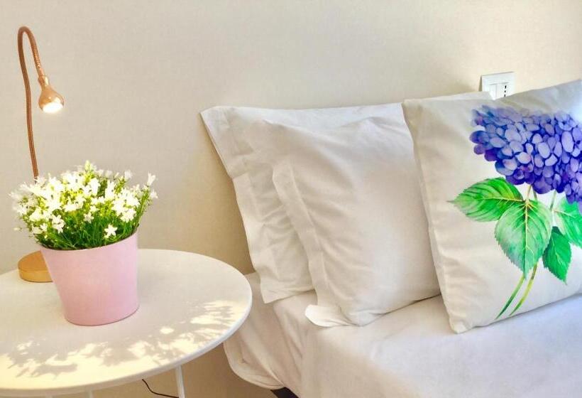 Flowers Sweet Rooms B&b