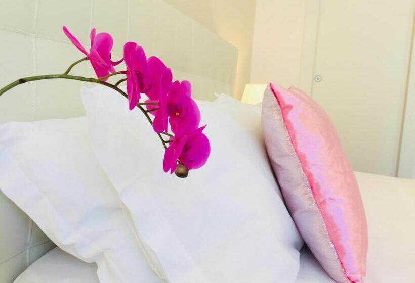 Flowers Sweet Rooms B&b