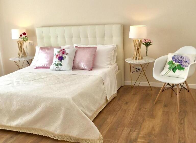 Flowers Sweet Rooms B&b