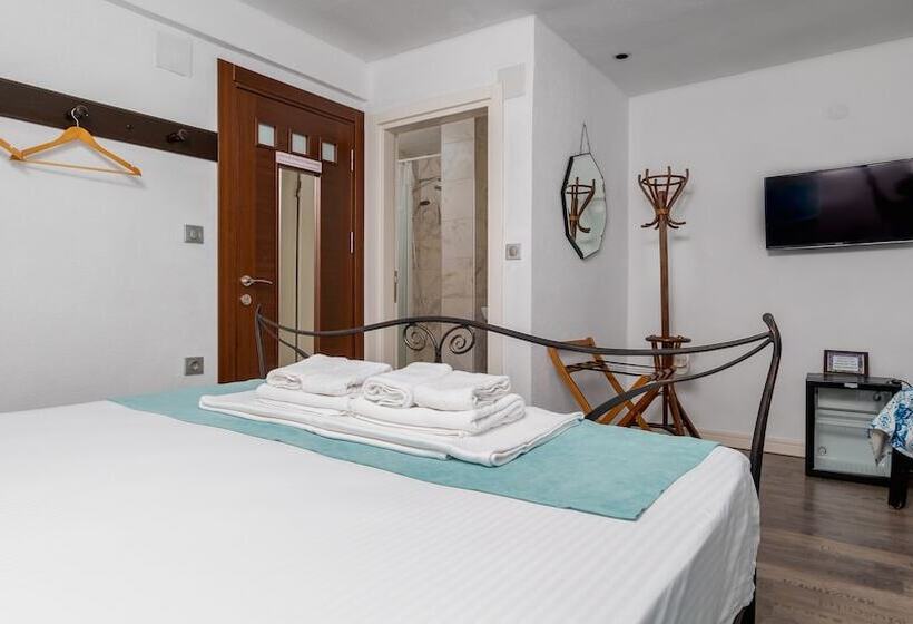 هتل Bertiz Mignon