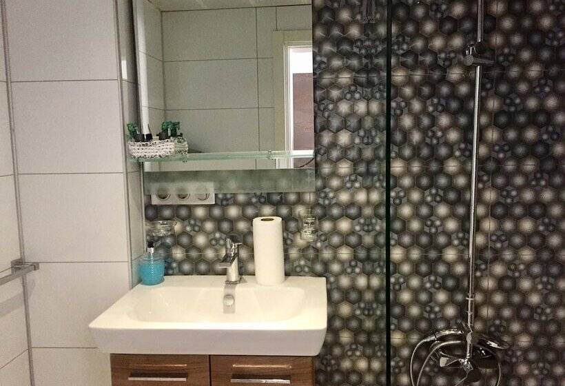 هتل Bertiz Mignon