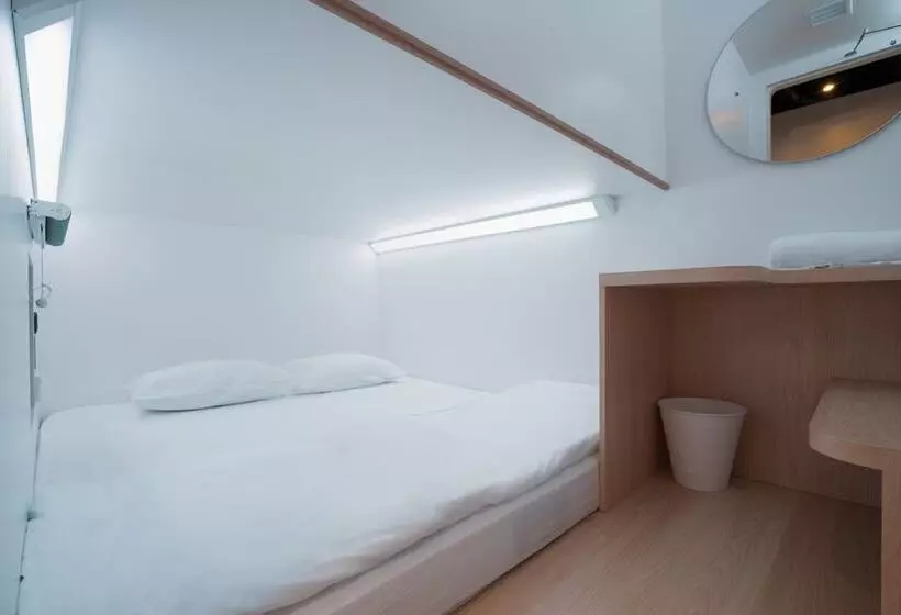 هتل کپسول Bobopod Mega Mall, Bekasi