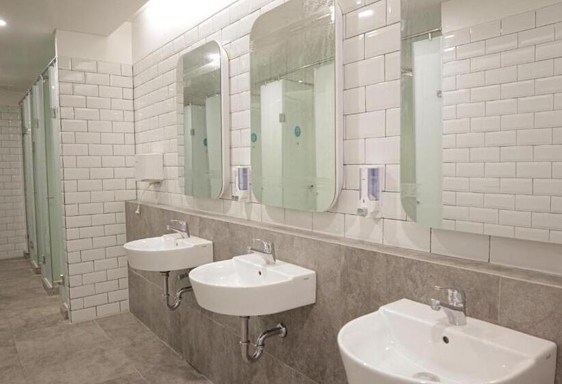 Kapszulahotel Bobopod Mega Mall, Bekasi